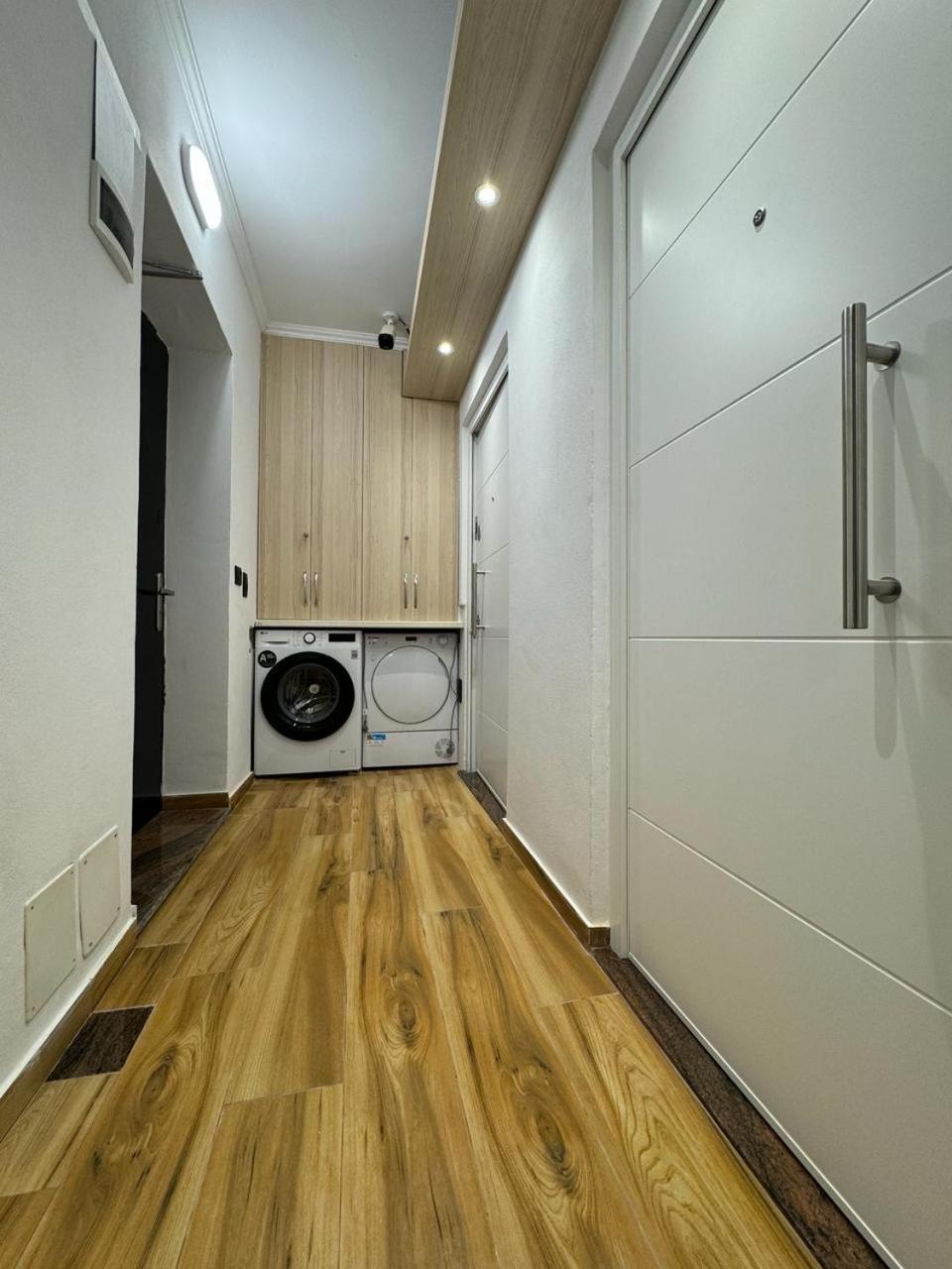 Keli'S Apartment ติรานา ภายนอก รูปภาพ